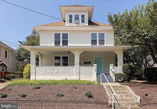545 N Loudoun Street - Photo 1