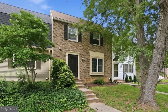 9018 Jersey Drive - Photo 1