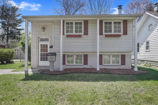 429 Royal Avenue - Photo 1