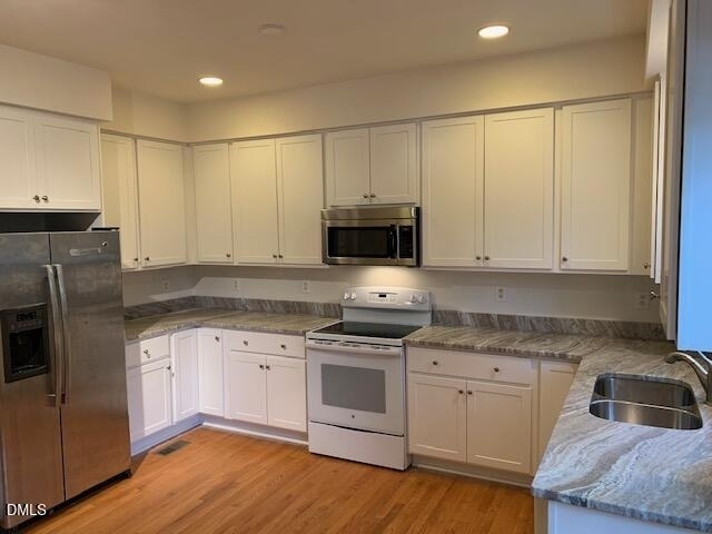 311 Columbia Place E - Photo 1