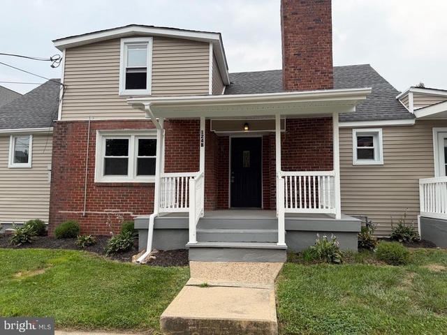 124 Robbins Avenue - Photo 1