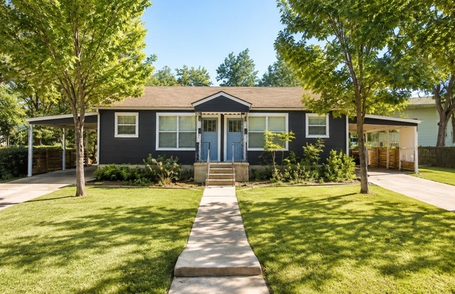 1402 Hillside Ave - Photo 1