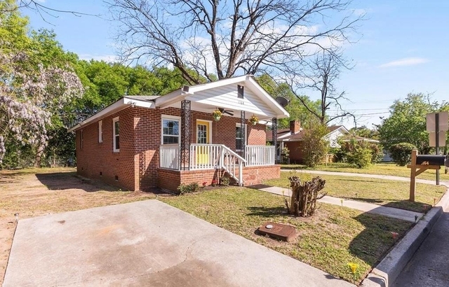 2164 Monroe Avenue - Photo 1