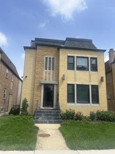 6620 W Devon Avenue - Photo 1