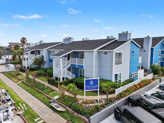 3506 Cove View Boulevard - Photo 1