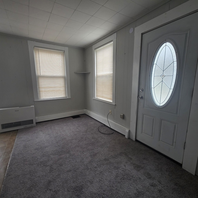 200 Main - Photo 1