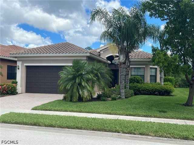 11624 Stonecreek Circle - Photo 1