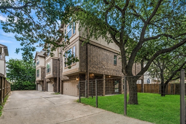4018 Childress Street - Photo 1