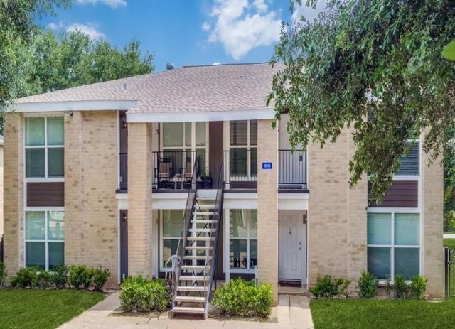 1013 Gunnison Street - Photo 1