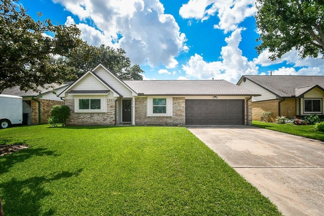 2113 Georgetown Street - Photo 1