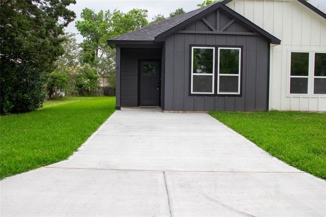 106 Runnels Street - Photo 1