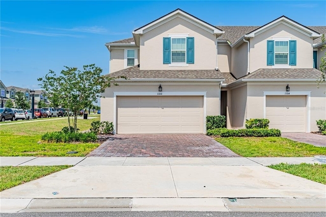 1100 Lakeshore Breeze Place - Photo 1