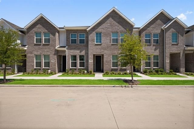 5243 Legacy Street - Photo 1