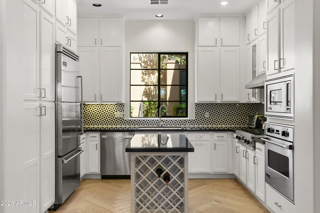18650 N Thompson Peak Parkway - Photo 1