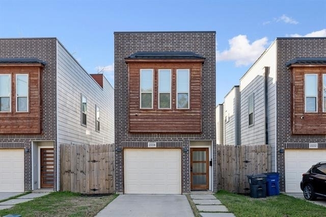 2224 Dyson Street - Photo 1