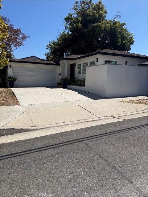 25003 Andreo - Photo 1
