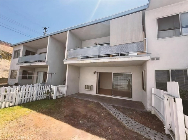 1581 College View Drive - Photo 1