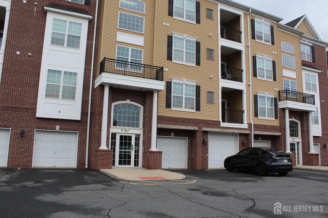 611 Doral Court - Photo 1