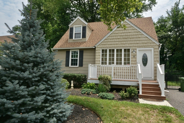 11 Massachusetts Avenue - Photo 1