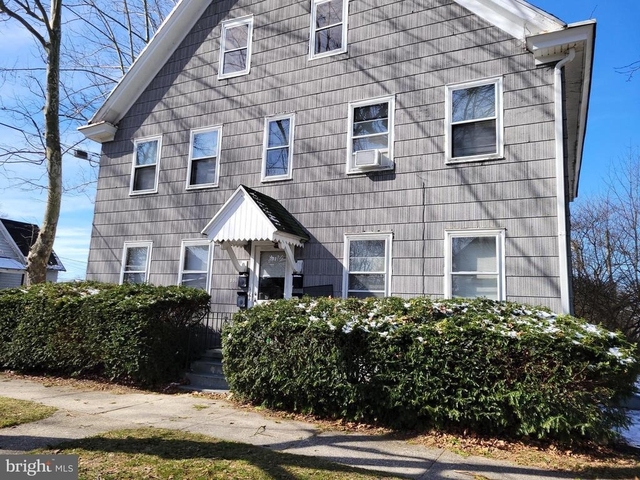 301 Buffalo Avenue - Photo 1