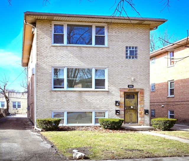 1018 S 11th Avenue - Photo 1