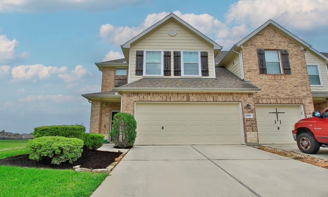 10516 Primo Place - Photo 1