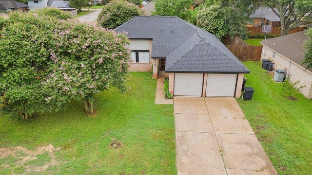 2601 Village Circle Dr Drive - Photo 1