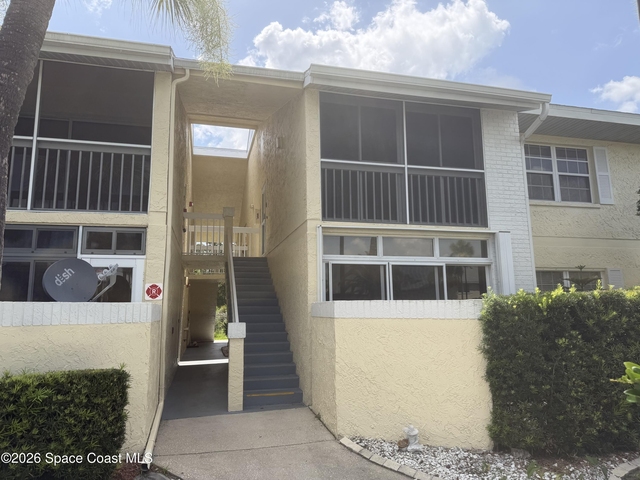 975 Ne Sonesta Avenue Ne - Photo 1