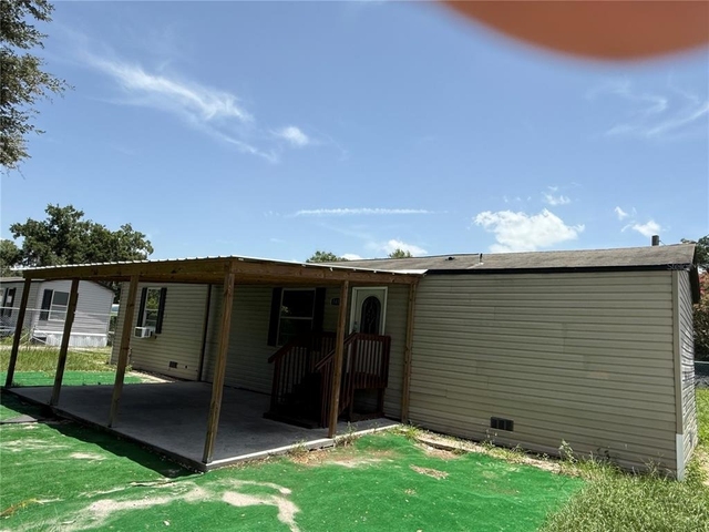 1414 Eva Avenue - Photo 1