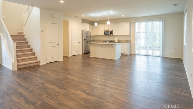 42688 Azure St - Photo 1