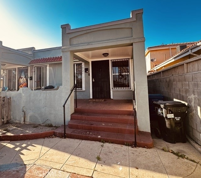 1221 W 59th - Photo 1
