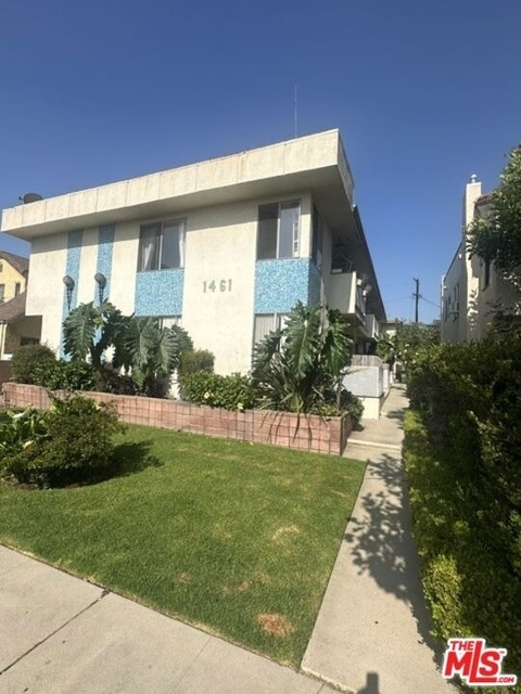1461 Canfield - Photo 1