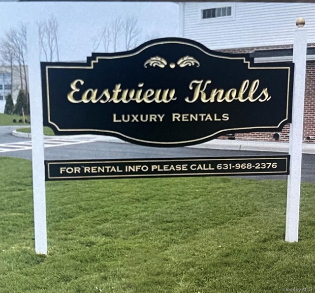 221 Eastview Drive - Photo 1