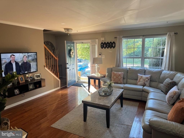 1003 Woodview Court - Photo 1