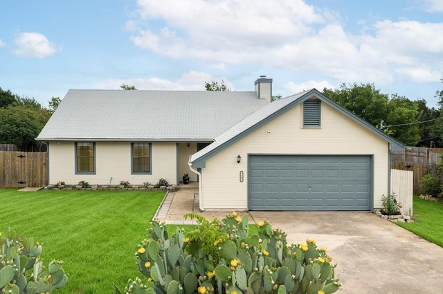 1702 Ireland Dr - Photo 1