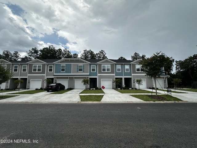 4309 Leeward Breeze Loop - Photo 1
