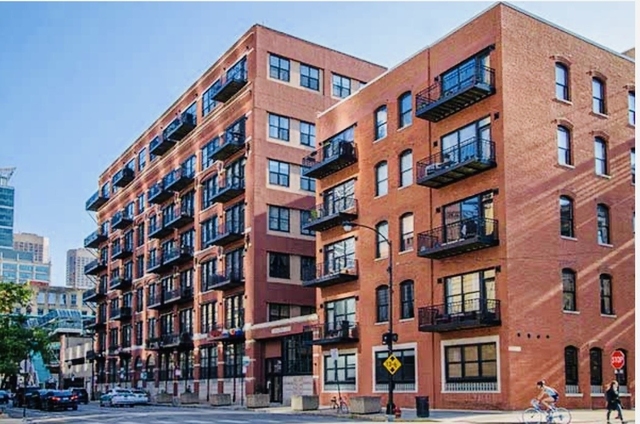 226 N Clinton Street - Photo 1