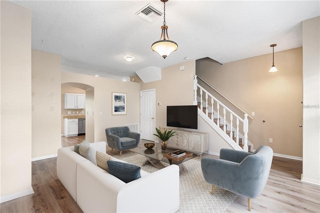10114 Farmingdale Place - Photo 1