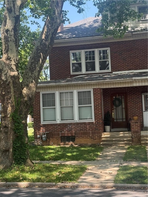 2403 Allen Street - Photo 1