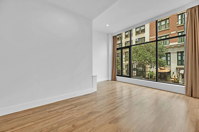 124 East 27th Street - Photo 1