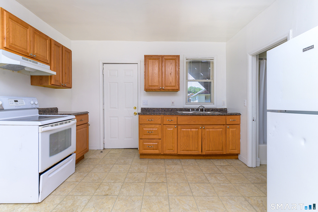 237 Bishop Street - Photo 1
