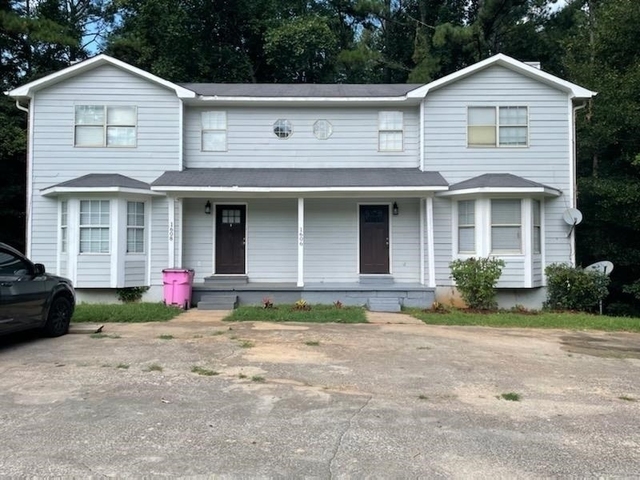 1606 Kirkland Drive - Photo 1