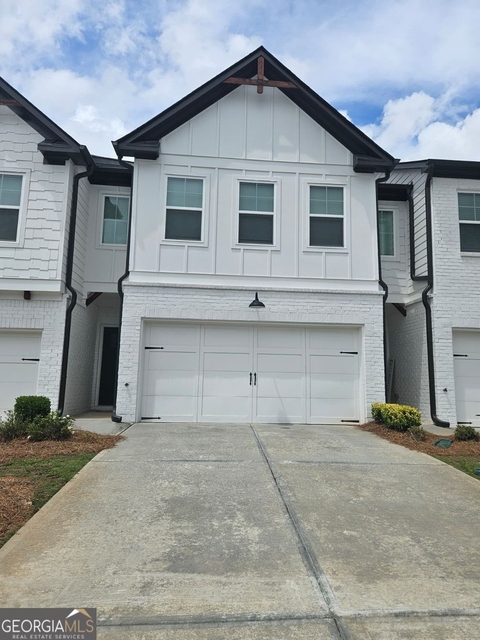 56 Auburn Hill Drive - Photo 1