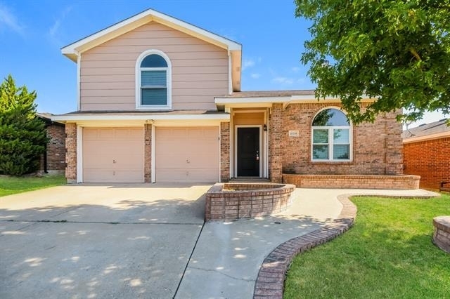 10208 Dawson Trail - Photo 1