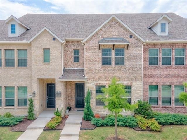 1564 Windermere Way - Photo 1