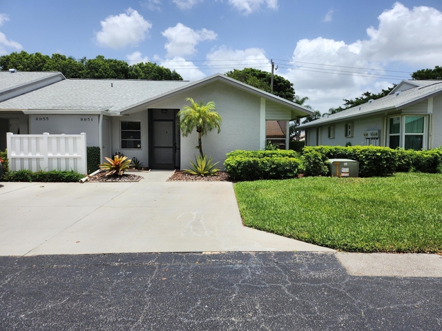 8951 Sunnywood Place - Photo 1