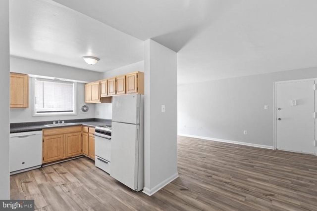 229 43rd Road Ne - Photo 1