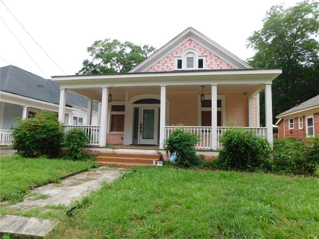 675 Grady Place Sw - Photo 1
