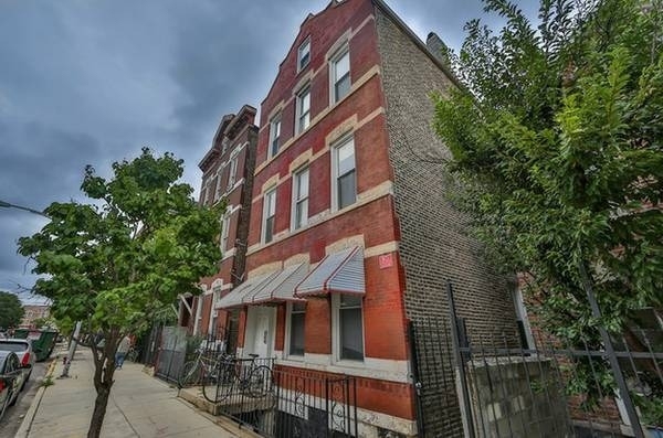 1322 W 18th Place - Photo 1