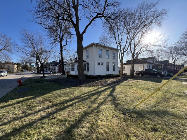 301 W Main Street - Photo 1